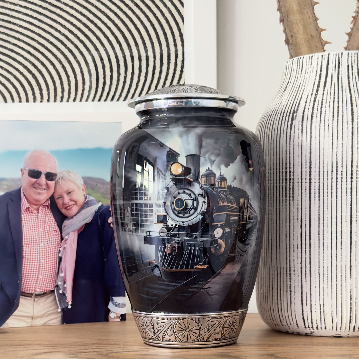 train urn adult human ashes large funeral memorial remembrance loved tribute metal died nature cremation decorative urnas para cenizas humanas adultos burial women men dad mom locomotive railways steam engines travel railroads rail history vintage trains scenic railway